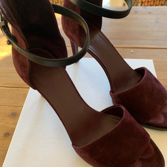 Beautiful suede heels by Vince!! - Picture 5 of 6
